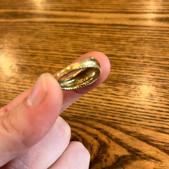 Beautiful classic look ring stamped BRASS - Picture 3 of 5